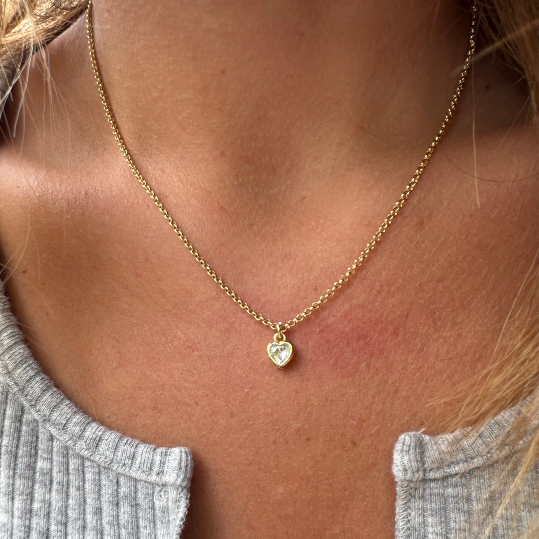 Pack Especial Mamá - Collar Corazón Punto Luz + Argollas Liss Gold