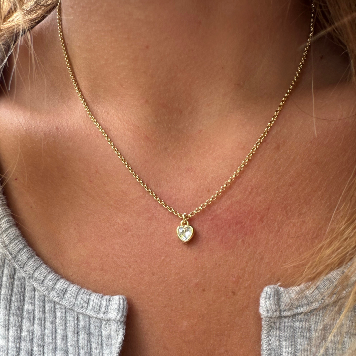 Pack Especial Mamá - Collar Corazón Punto Luz + Argollas Liss Gold