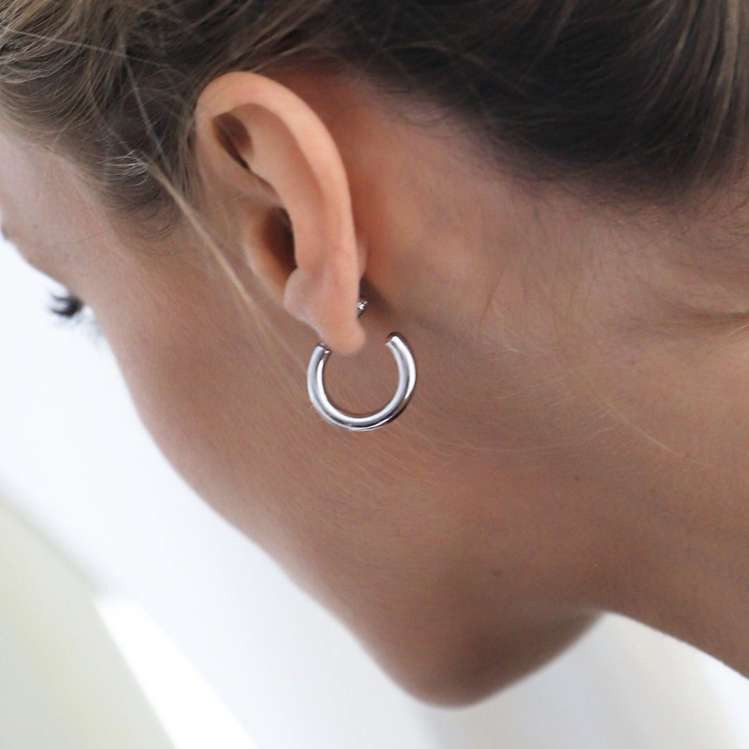 Pack Especial Mamá - Collar Mini Detente + Argollas Liss Silver